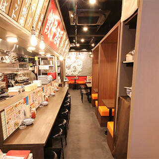 Single customers are welcome ◎ A Gyoza / Dumpling bar where you can feel free to eat