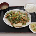 えびす食堂 - ごーやちゃんぷる