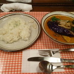 薬膳カリイ本舗 Ajanta - 今回は珍しくラムのかしみいるスープで野菜追加