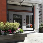 La Brianza - いつもつい外観から撮っちゃいます♪