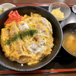 ろばた焼安兵衛 - 日替り定食のロースカツ丼(ご飯大盛)