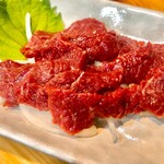 焼とり 気晴れ - 赤身馬刺し（９５０円）