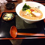 はんぐり～ - 【2020.3.11(水)】中辛みそラーメン(並盛・160g)825円