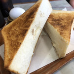 ゲイト - 厚切りのトースト