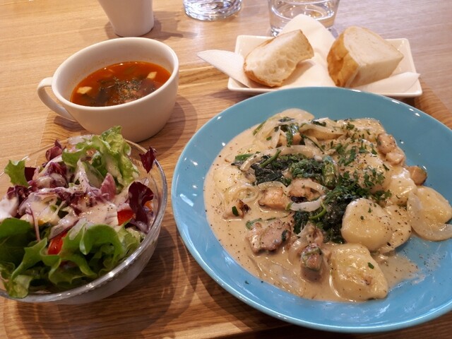 ワインブティック ベーカリーカフェ ミディ Wine Boutique Bakery Cafe Midi 福島 カフェ 食べログ ワインブティック ベーカリーカフェ ミディ Wine Boutique Bakery Cafe Midi 福島 カフェ 食べログ