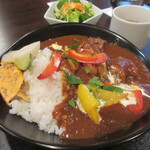 ジュイップ - 柔らか豚肉とパプリカのカレー丼　800円