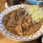 岸田屋 - 牛にこみ550円