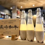 焼肉 高麗ガーデン - お客様には毎日よく飲んでいただいてますーーー！！自分へのご褒美マッコリ♫お友達と一緒に盛り上がりマッコリ。
ついつい飲みすぎちゃうマッコリですが、 ボクスンドガ生マッコリは自然発酵の炭酸が効いてて通常のマッコリよりも二日酔いしにくいと言われています。30日間の自然発酵ステキ〜♫ 毎週韓国蔚山市から新しい生マッコリが夕方に届きます。はい、カンパーーイ( ^^)／▽