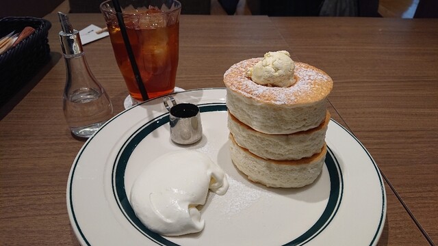 カフェ バー パンケーキ グラム プレミアム 代官山店 Cafe Bar Pancakes Gram Premium 代官山 パンケーキ 食べログ