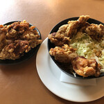 烏丸個室茶寮 キンノトリ  - ドカモリ丼（唐揚げを小皿に避けてみた）