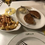 Tapas24 - 牛肉とフォアグラのバーグもお勧め。
