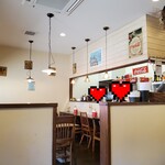 S・G - カジュアルな店内