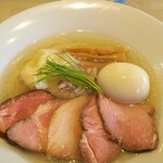 宍道湖しじみ中華蕎麦 琥珀 - 特製中華そば(塩)1150円