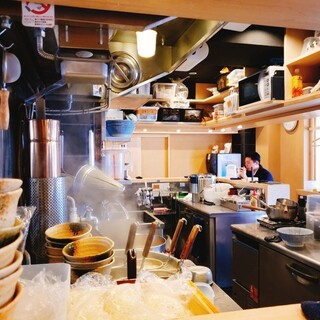 焼きあご塩らー麺 たかはし_2