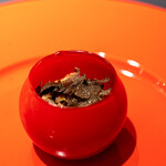 プレゼンテ スギ - 2020.3 房総地鶏腿肉（低温加熱調理して藁焼き）とウインタートリュフと房総地鶏卵黄のTKG風親子丼