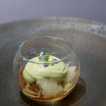 プレゼンテ スギ - 2020.3 文旦と茶（土佐文旦の果肉、黒烏龍茶ゼリー、宇治抹茶エスプーマ、オオイヌノフグリ）