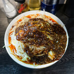 豚星。 - 辣泥麺 (ヤサイ ちょい増し、アブラ、ニンニク、花椒)