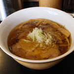 鶴麺 - 中華そば(920円、斜め上から)