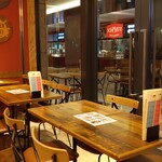 SCHMATZ BEER DINING - 店内