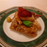 天外天 - 牛フィレ肉の湯葉包み炒め