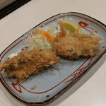 とん太 - 『牡蛎フライ２個』　６００円