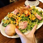 鎌倉ハンバーグ LaNai 3/9 - 鎌倉野菜のサラダプレート