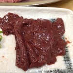 肉料理カオリちゃん - 絶品のレバ刺。