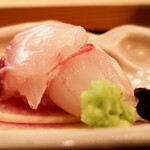 中善 - 明石天然鯛(黒いのが大徳寺納豆)