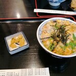 味奈登庵  - 親子丼５００円
