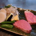 佐賀牛 季楽 銀座  - 鉄板焼きディナーコース「三右衛門」最高級佐賀牛 ～ 米どころの名牛　霜降り肉の味わい ～ フィレとサーロイン