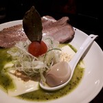 麺　藏藏 - バジルdeグリーン味噌 たまご チーズプラス ちゃーしゅープラス1枚のせ