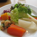 ニセコ高橋牧場レストラン PRATIVO - シンプルな野菜