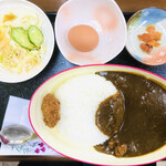 カレーハウスあんず - 生卵カレー大盛　５００円