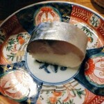 いづ重 - 鯖寿司