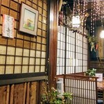 いづ重 - 店内