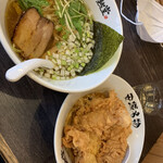 究極の北京飯・らーめん　半熟堂 - 