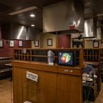 Tsuruhashi Japanese BBQ - 店内風景。