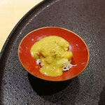 馳走 啐啄一十  - ほぐし毛蟹毛蟹の蟹味噌と北紫雲丹のミックスソース掛け