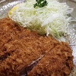 Tonkatsu Maruichi - ロースカツ
                        分厚さに吃驚！食べごたえ満点！