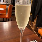 ビストロ ダイア - 泡