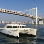 ANNIVERSARY CRUISE - 12名定員小型クルーザー（船室つき）