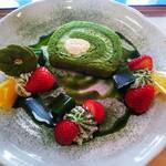 蔵cafeレストラン 康瓏堂 - 抹茶ロールケーキ 単品 （税抜 ７００円）