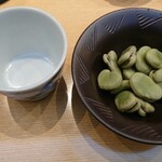 居酒屋割烹 ほたる - そら豆塩茹で 500円