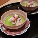 Akasaka Shikian Youetsu Kani Fugu - うすい豆のすり流し