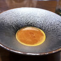 le・sud - スープ・ド・ポアゾン・・大好きなスープですが、福岡市内ではもう1件程度でしか頂いたことがなく、こちらで頂けるのは嬉しい。 その日に入荷した4～5種類のお魚で作られるとか。この日は「アラカブ、ハタハタ、伊佐木、コチ」など。 魚介の旨みが凝縮されとてもいい味わいですし、最後にかけられた「海老オイル」がいいアクセントに。