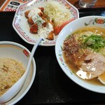 餃子の王将 - 日替りランチ ラーメン&半チャーハン&鶏南蛮 ￥795