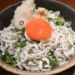 めしの助 - 釜揚げしらす丼