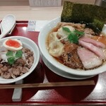 麦と麺助 - 