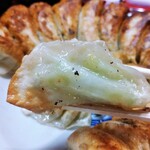 新ちゃん - ぎょうざ包目