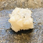 寿司栄 - 天草のクエ　イカ墨塩